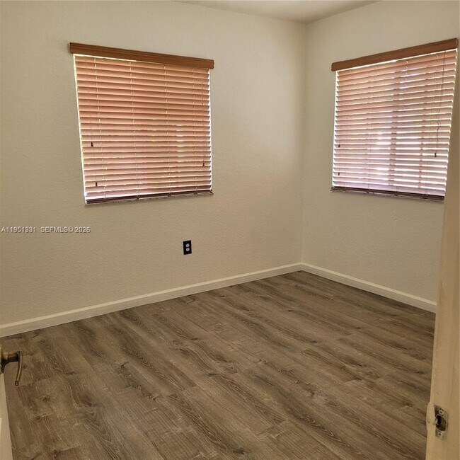 Building Photo - 27301 SW 140th Ct