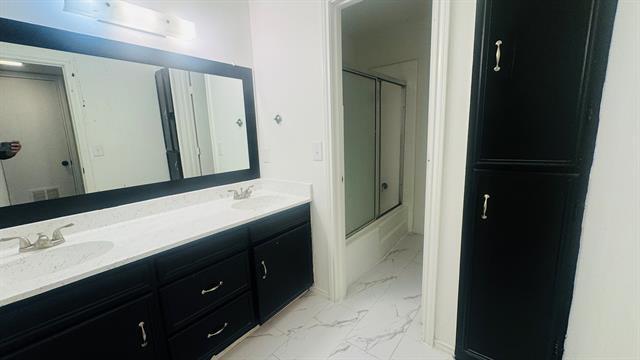 Building Photo - 604 Towne House Ln