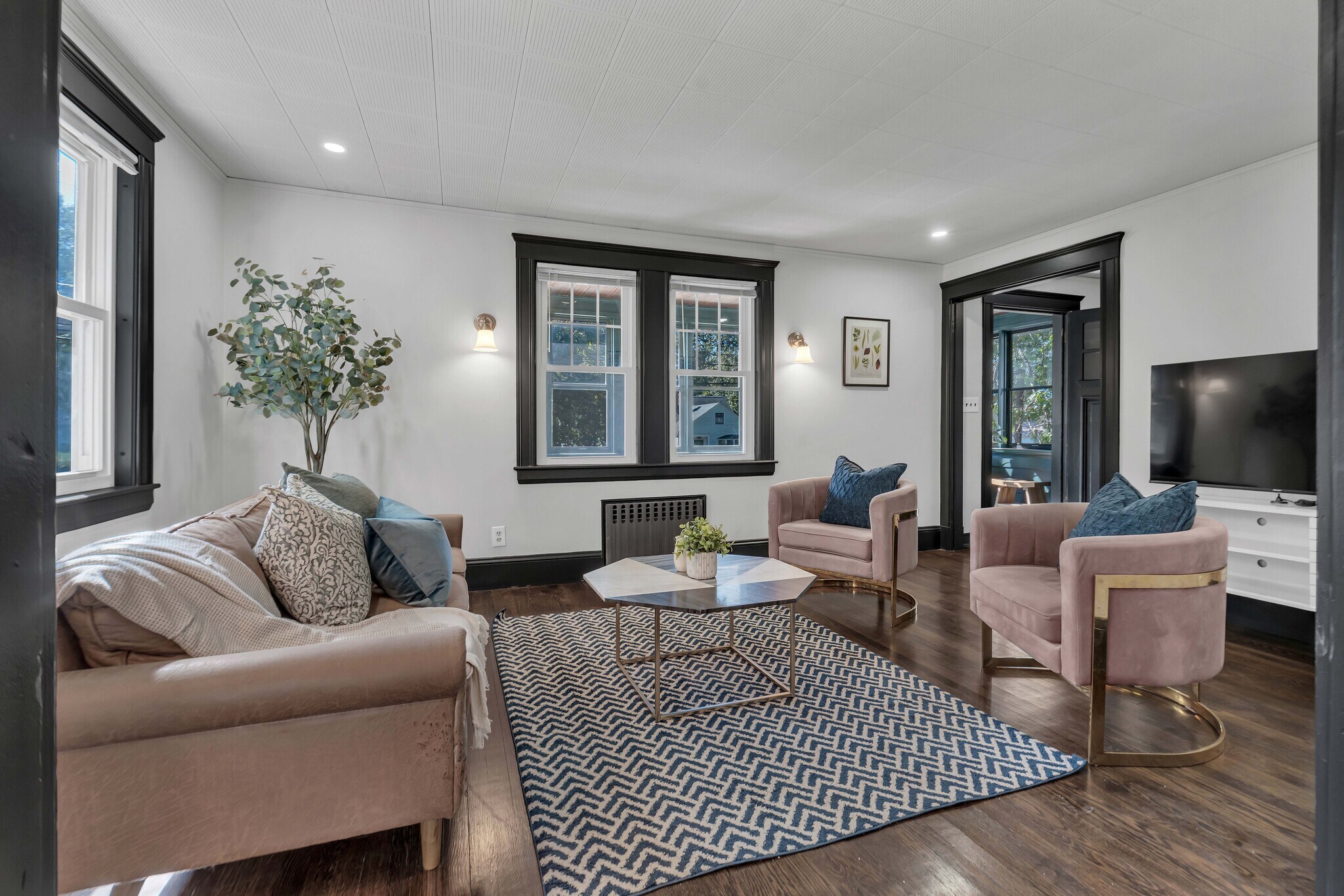 Building Photo - 50 Sprague St