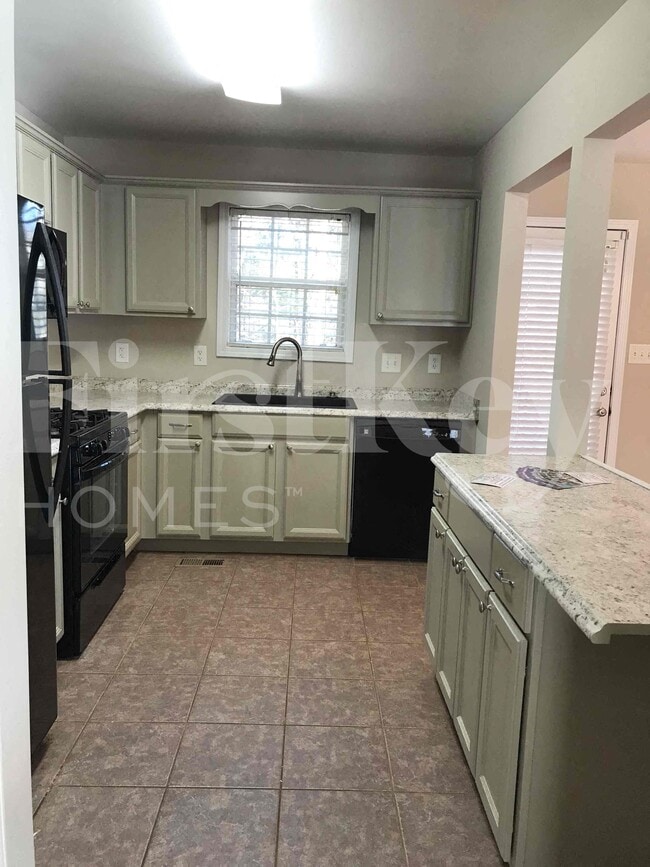 Building Photo - 101 Christine Ct