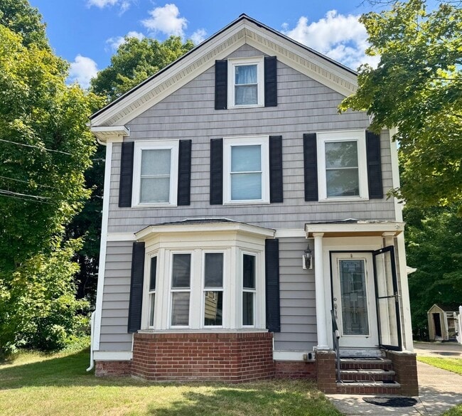Building Photo - 48 Pleasant St