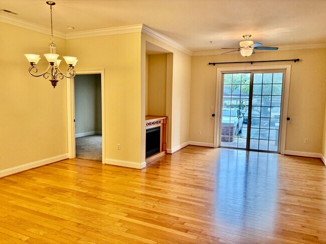 Building Photo - 3 bedroom/ 2 bathroom- Bennington on the Park