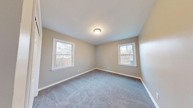 Building Photo - Jefferson Area - 3 Bedroom Single Family Home (between Lorain and Triskett)