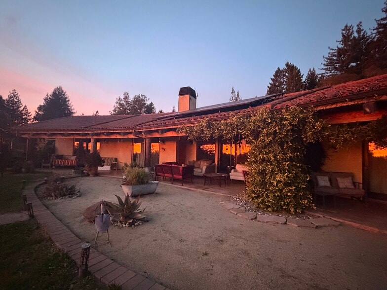 Building Photo - 1564 Tindall Ranch Rd