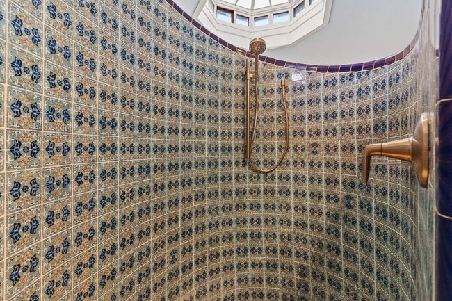 Building Photo - Peaceful Octagonal Studio in Sol Y Lomas