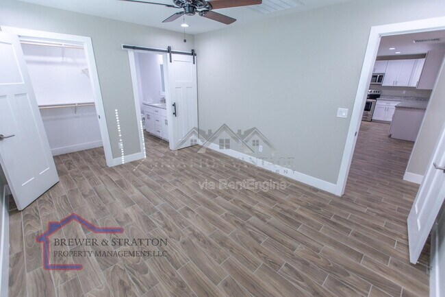 Building Photo - 2334 W Romley Rd