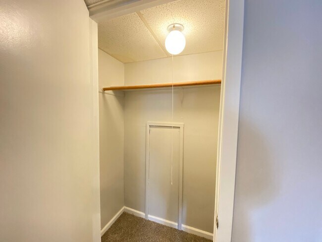 Building Photo - 1 Bedroom In Merrillville