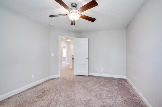 Building Photo - 2557 Traverse Trl