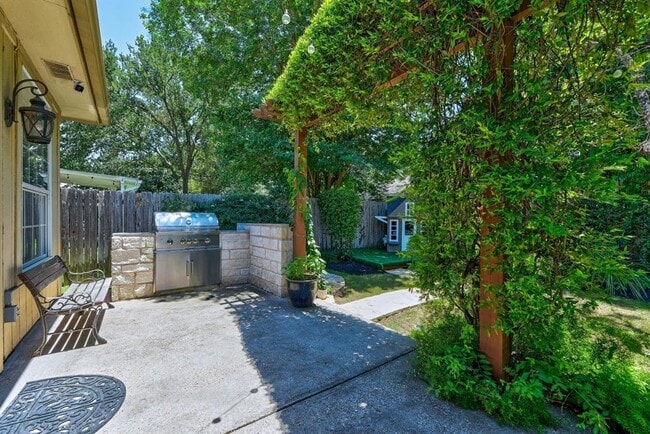 Building Photo - 4809 Rutherglen Dr