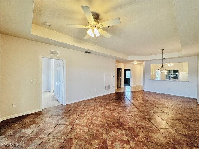 Building Photo - 10010 Maddox Ln