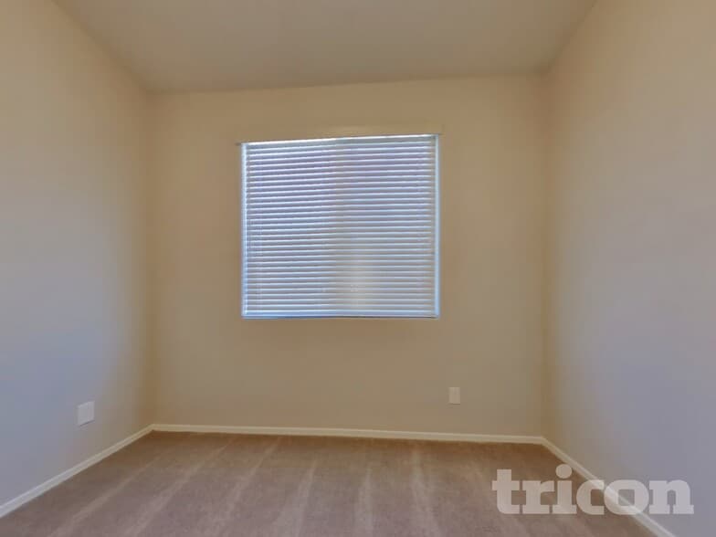 Building Photo - 4217 S 181st Ln