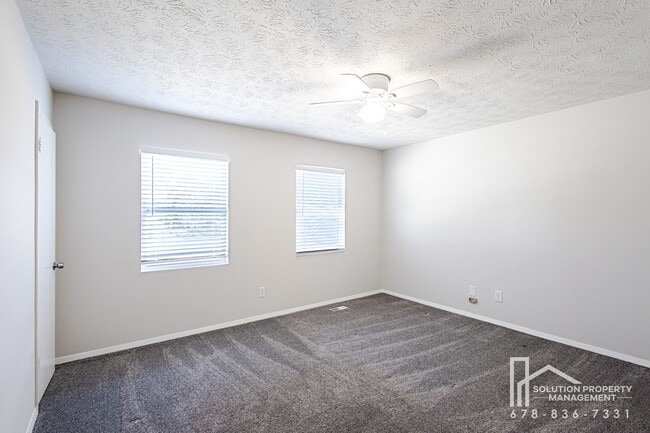 Building Photo - 5740 Old Gordon Rd