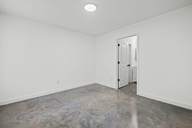 Building Photo - 803 Goodwyn St