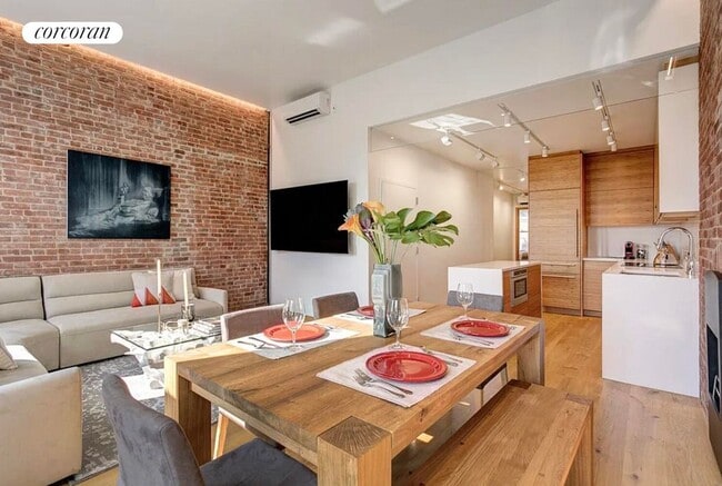 Building Photo - 103 W 122nd St