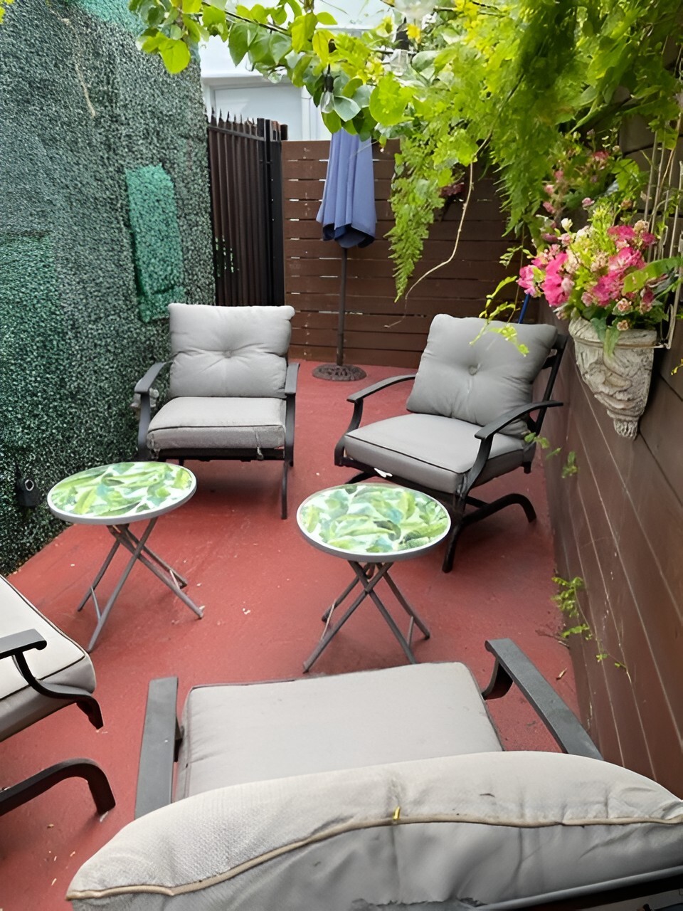Private Outdoor patio - 117 NW 47th Ter