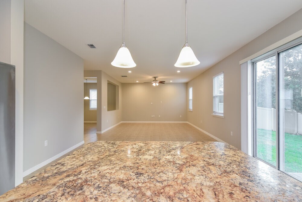 Building Photo - 1309 Canyon Oaks Dr