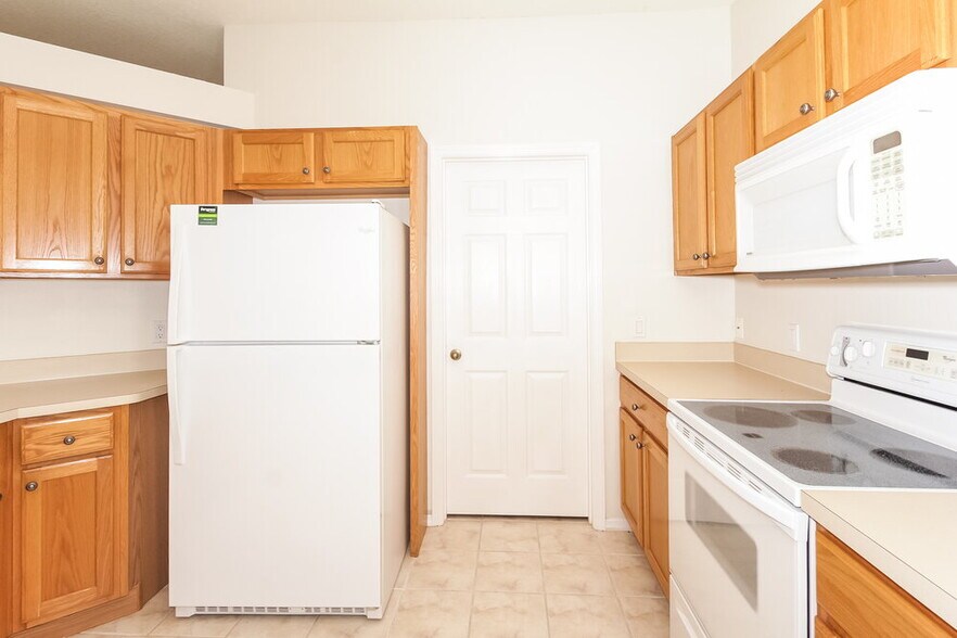 Building Photo - 12262 Hollybush Terrace