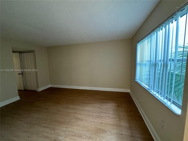 Building Photo - 4215 N University Dr