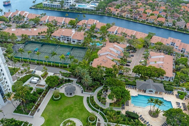 Building Photo - 21055 Yacht Club Dr