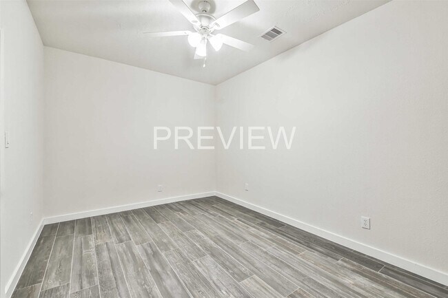 Building Photo - 3627 Glenwood Springs Dr