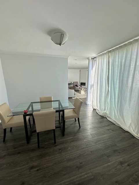 dining room - 930 3rd St