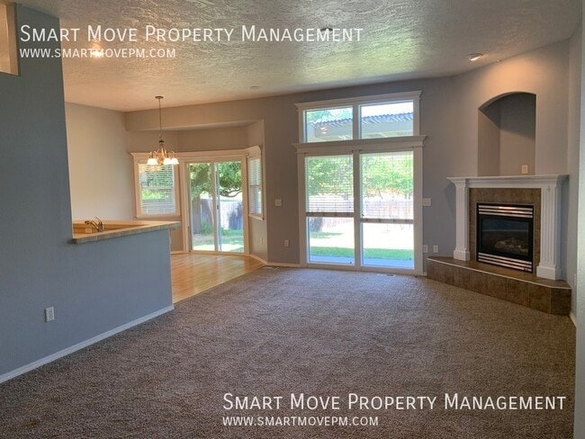 Building Photo - 4260 E Arborvitae Dr