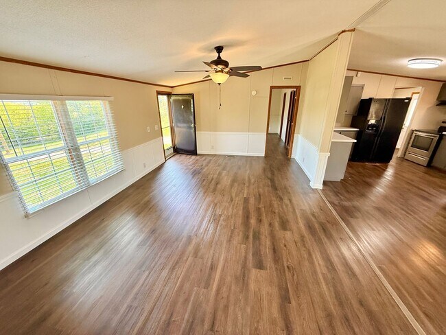 Building Photo - 2948 Ellejoy Rd