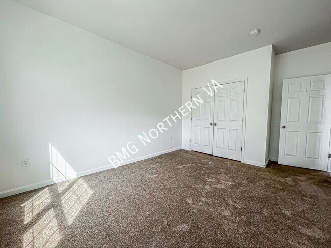 Building Photo - 9535 Center St