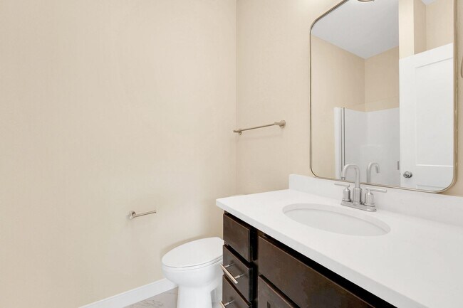 Building Photo - West Beverly Lofts - 303