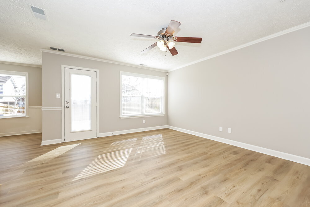 Building Photo - 1613 Beaconcrest Cir