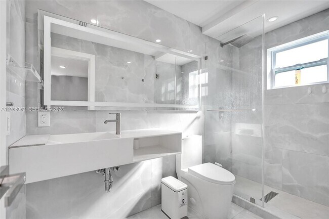 Building Photo - 1075 92nd St