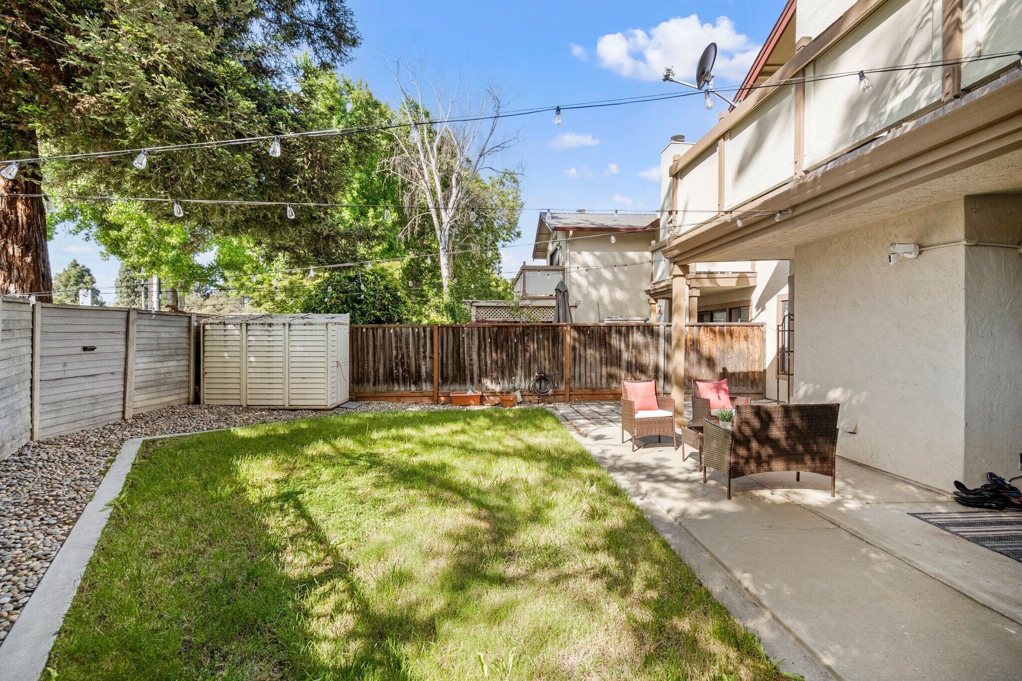 Building Photo - 874 Cherry Glen Cir