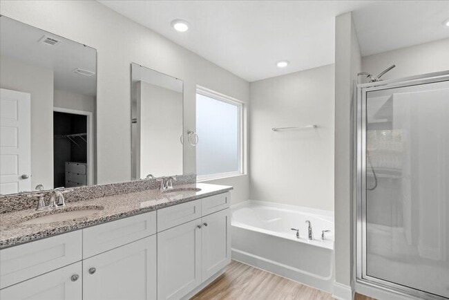 Building Photo - 18401 Elkwood Dr