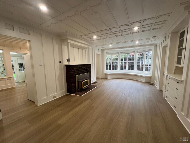 Building Photo - 127 Bolinas Ave