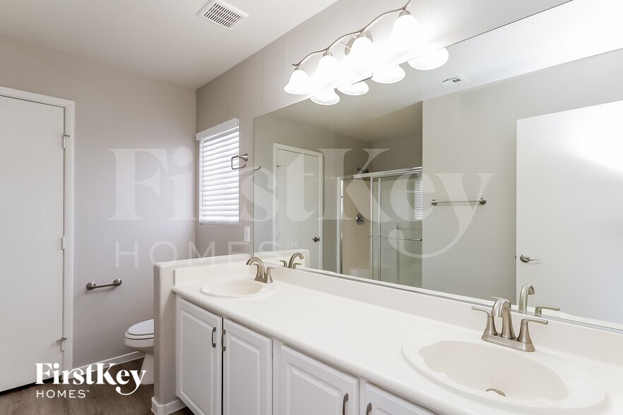 Building Photo - 10174 Pennyroyal St