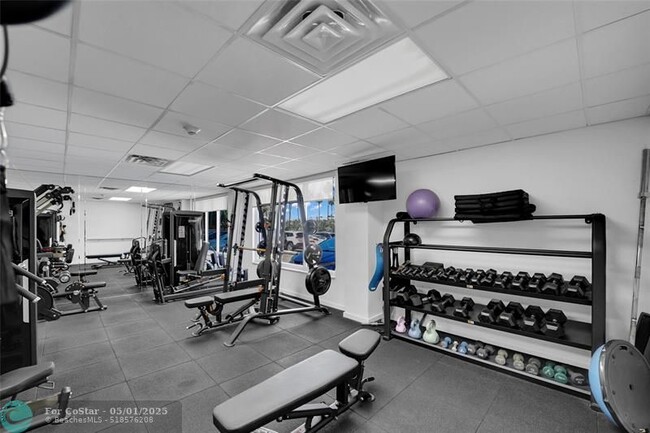 Building Photo - 3500 Galt Ocean Dr