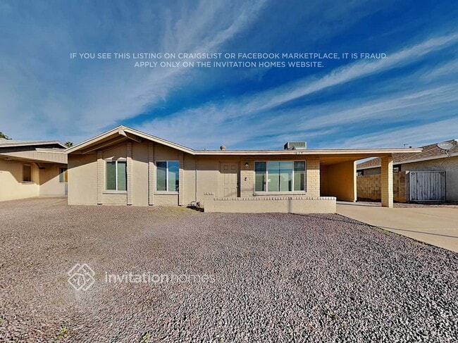 Building Photo - 1624 W Behrend Dr