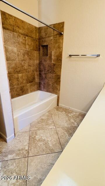 Building Photo - 6707 E Kelton Ln