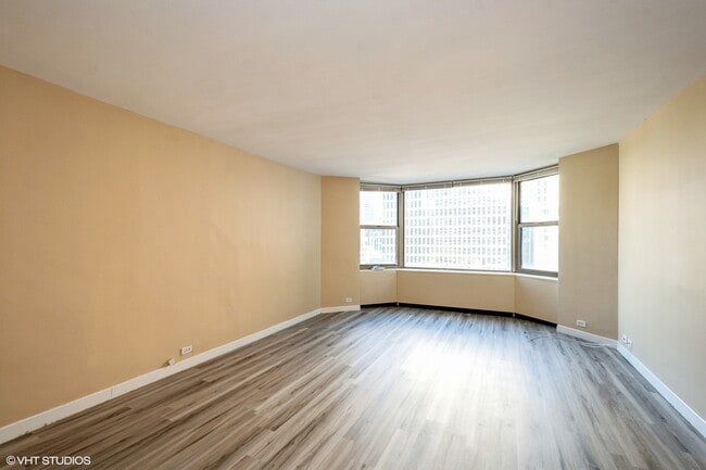 Building Photo - 535 N Michigan Ave
