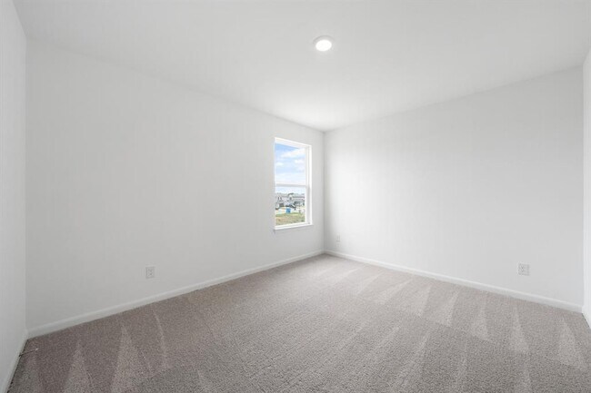 Building Photo - 305 Silent Meadow Run