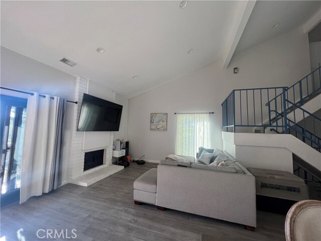 Building Photo - 23 Seaview Dr N