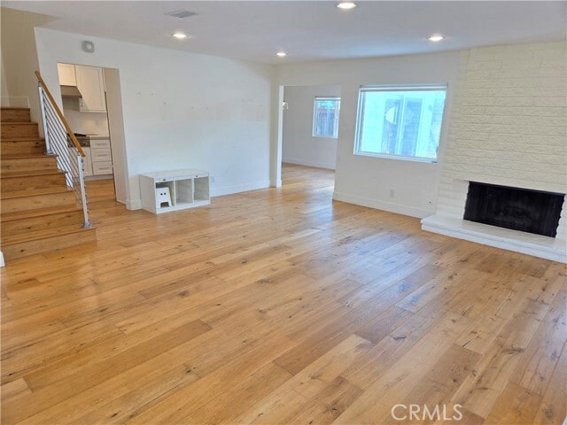 Building Photo - 20 Senisa