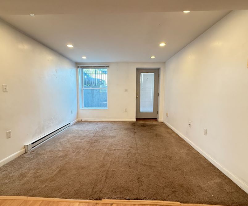 Building Photo - 43 May St