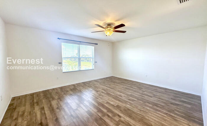 Building Photo - 10126 Celtic Ash Dr