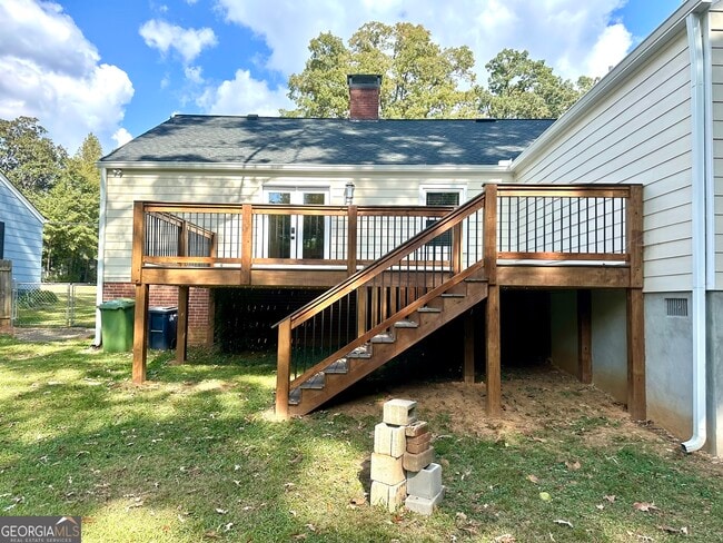 Building Photo - 716 Bieze St