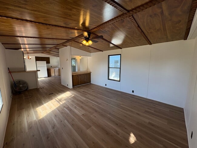 Building Photo - Two bedroom single wide on a private lot!