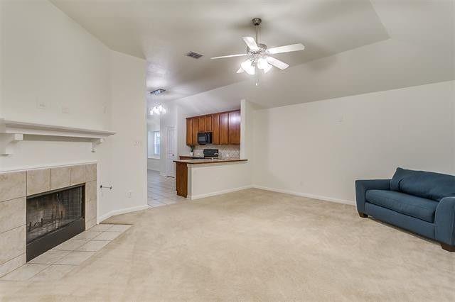 Building Photo - 2661 Calmwater Dr
