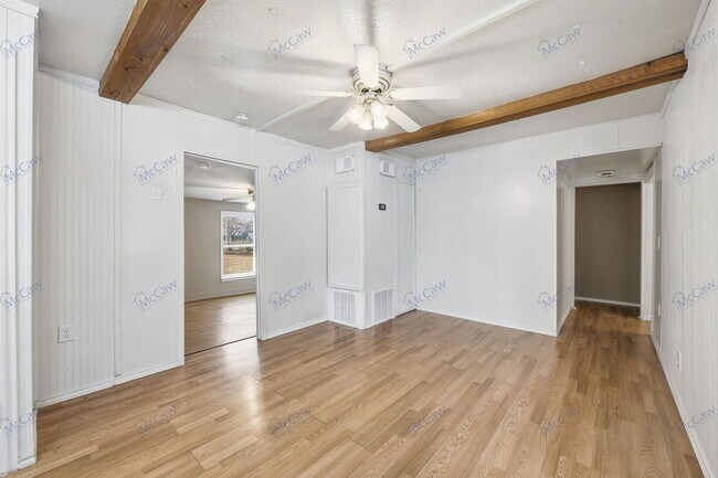 Building Photo - 1309 Oakridge Rd