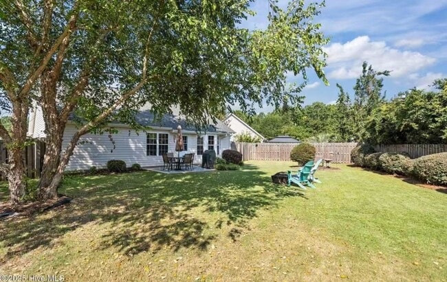 Building Photo - 10024 Birch Pl