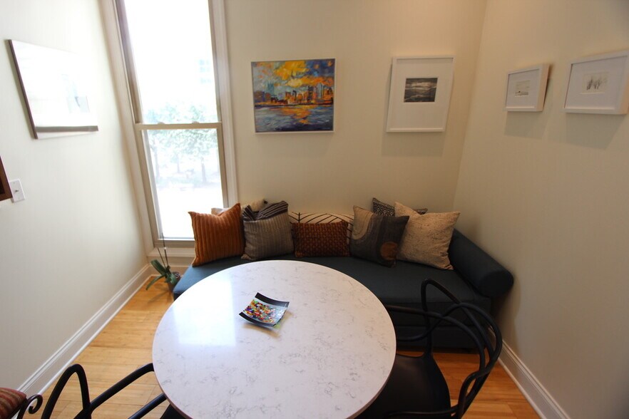 Front Seating - 139 7th St